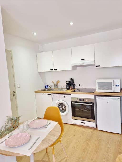 Apartment Le Saint Charles - T2 Hypercentre - Metro - Wifi *