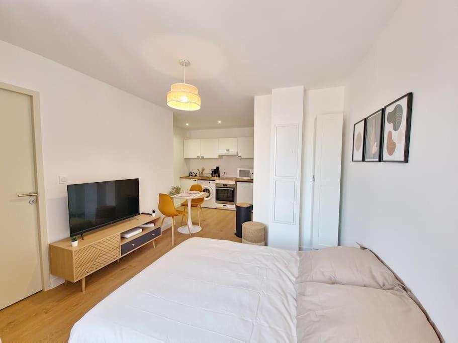 Apartment Le Saint Charles - T2 Hypercentre - Metro - Wifi *